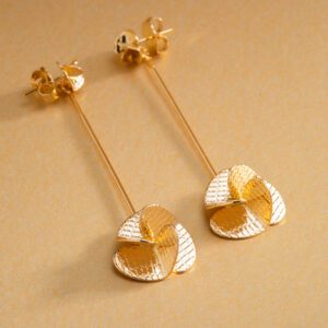 Aretes Hélices largos en oro