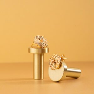 Aretes Tejidos Espiral mini oro